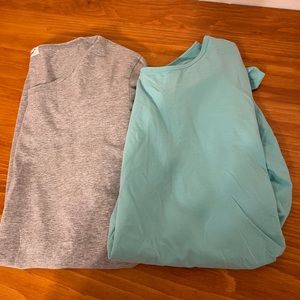 2 Bearsland Womens Maternity Tshirts